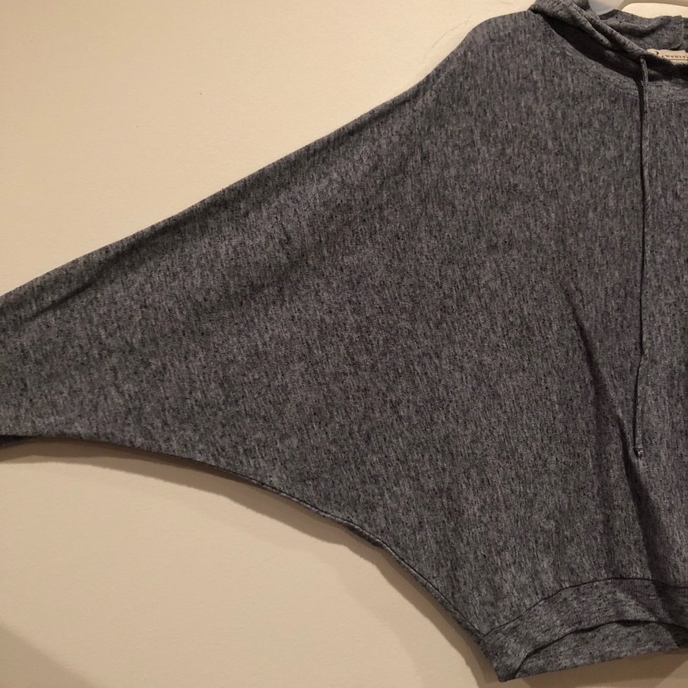 Hooded Top - Picture 3 of 4